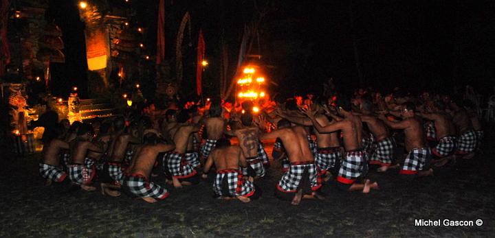 MGA94249-1.jpg - Kecak Ramayana and fire dance at Ubud Palace